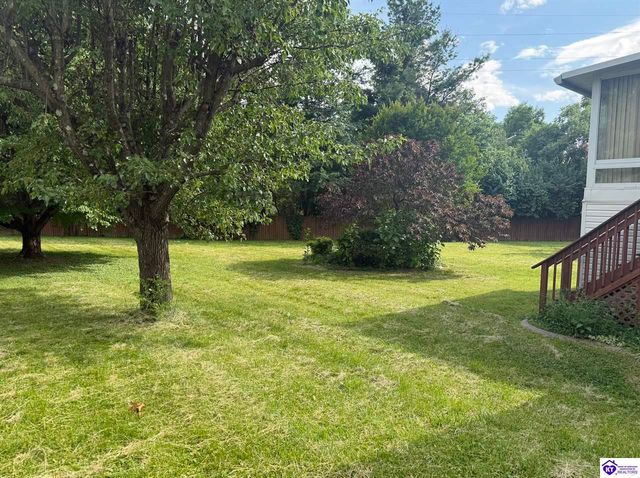 713 Freeman Lake Road, Elizabethtown, KY 42701