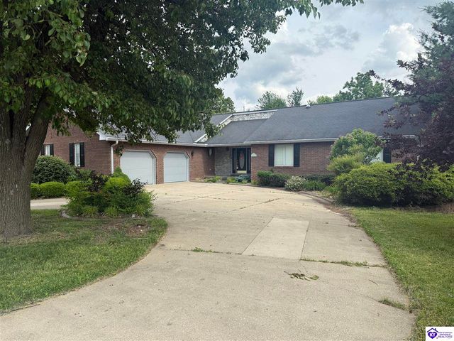 713 Freeman Lake Road, Elizabethtown, KY 42701