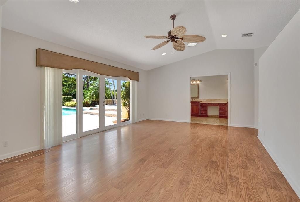 Image 16 of property listing at 11106 Whispering Pines Lane, Boca Raton, FL 33428