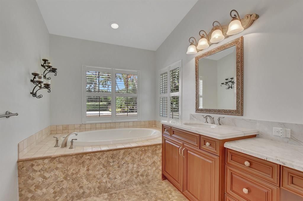 Image 20 of property listing at 11106 Whispering Pines Lane, Boca Raton, FL 33428