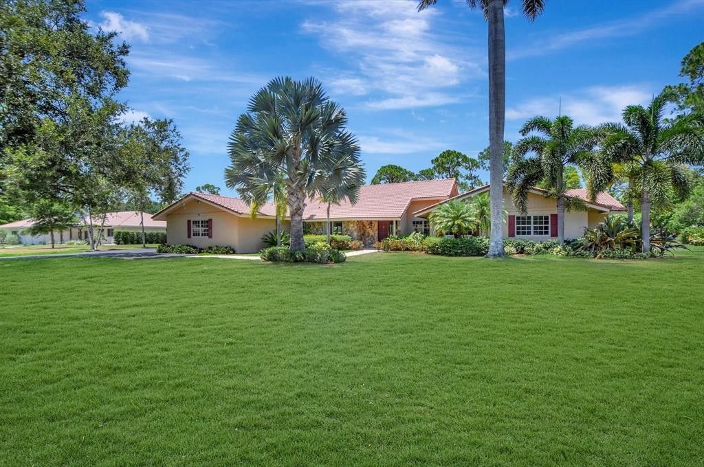 Image 3 of property listing at 11106 Whispering Pines Lane, Boca Raton, FL 33428