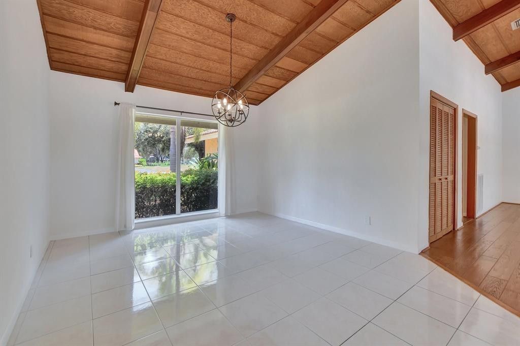 Image 33 of property listing at 11106 Whispering Pines Lane, Boca Raton, FL 33428