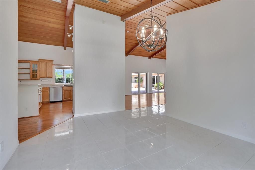 Image 34 of property listing at 11106 Whispering Pines Lane, Boca Raton, FL 33428