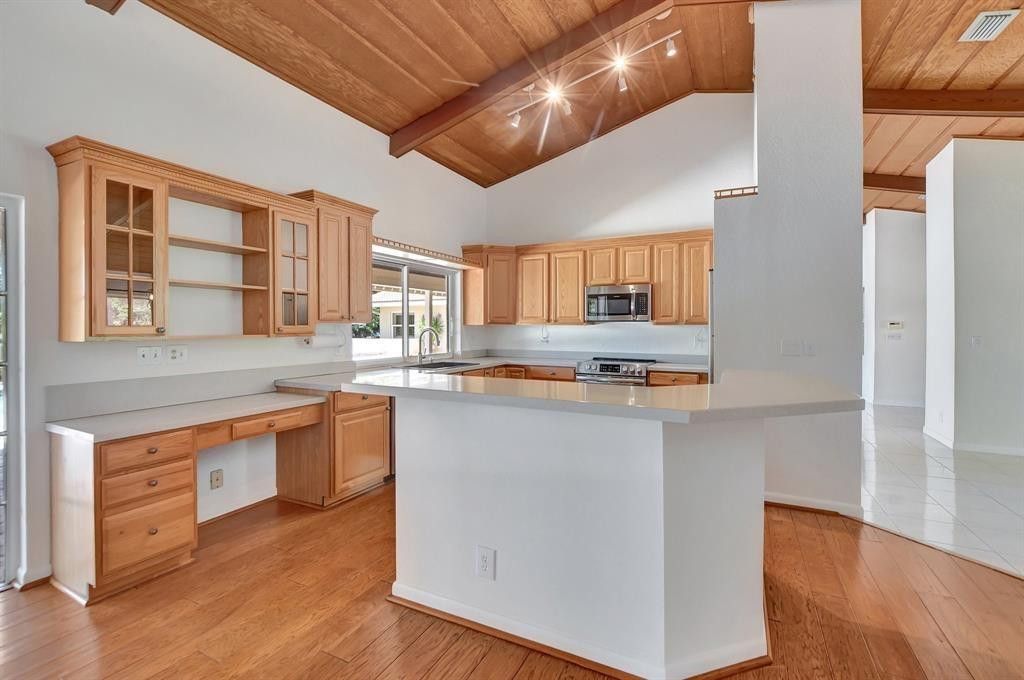 Image 36 of property listing at 11106 Whispering Pines Lane, Boca Raton, FL 33428