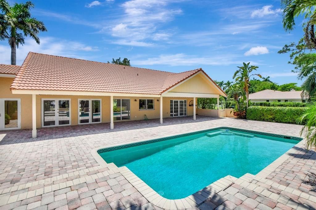 Image 44 of property listing at 11106 Whispering Pines Lane, Boca Raton, FL 33428