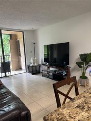 14421 N Kendall Dr 307M, Miami, FL 33186