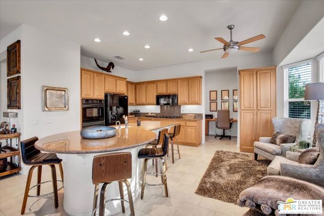 8 Lake Como Court, Rancho Mirage, CA 92270