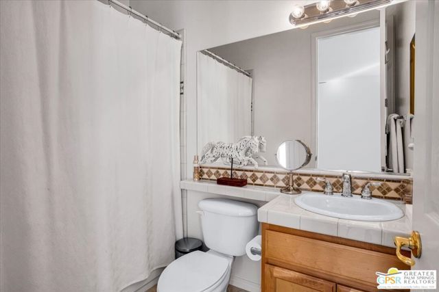 8 Lake Como Court, Rancho Mirage, CA 92270