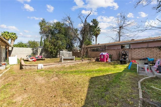 27126 Pacific, Highland, CA 92346