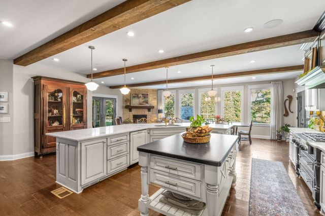7101 Hardwood Ln, College Grove, TN 37046