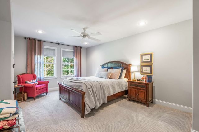 7101 Hardwood Ln, College Grove, TN 37046
