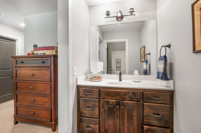 7101 Hardwood Ln, College Grove, TN 37046