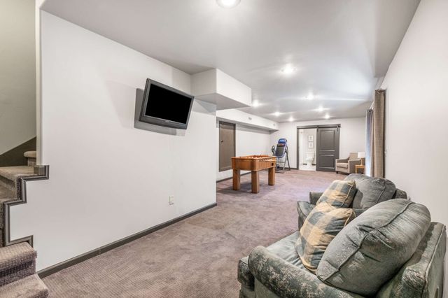 7101 Hardwood Ln, College Grove, TN 37046