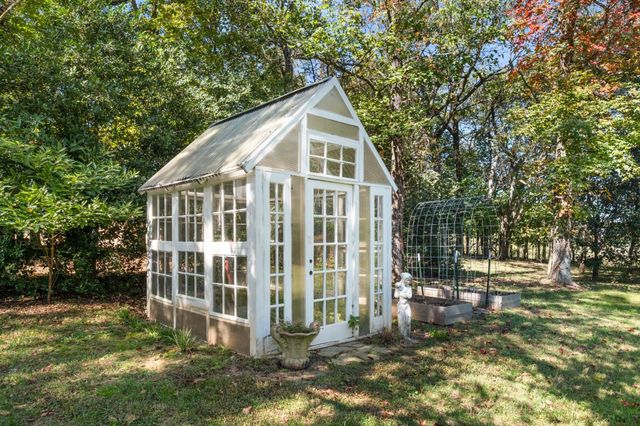 7101 Hardwood Ln, College Grove, TN 37046