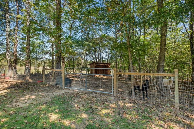 7101 Hardwood Ln, College Grove, TN 37046