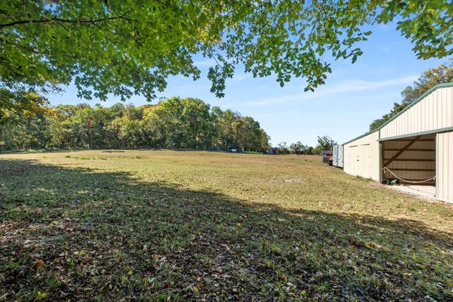 7101 Hardwood Ln, College Grove, TN 37046