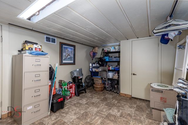 527 E Main Street, Ottawa, IL 61350