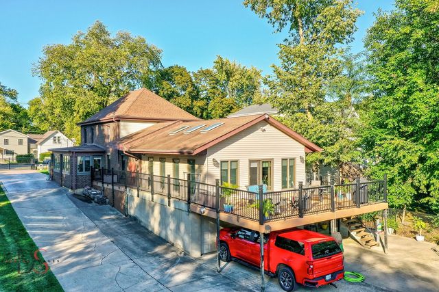 527 E Main Street, Ottawa, IL 61350