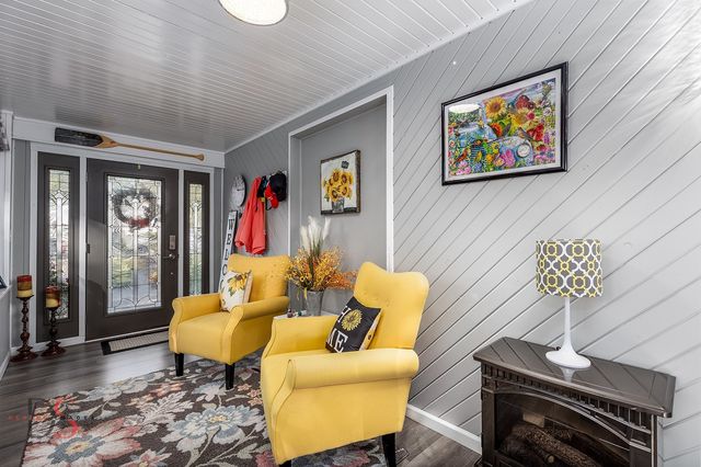 527 E Main Street, Ottawa, IL 61350