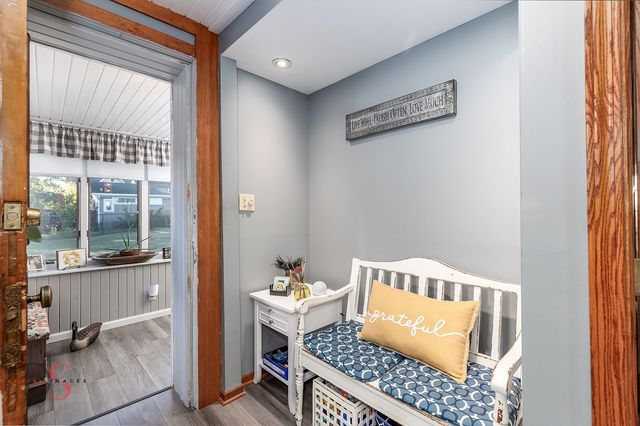 527 E Main Street, Ottawa, IL 61350