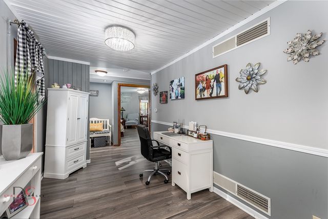 527 E Main Street, Ottawa, IL 61350