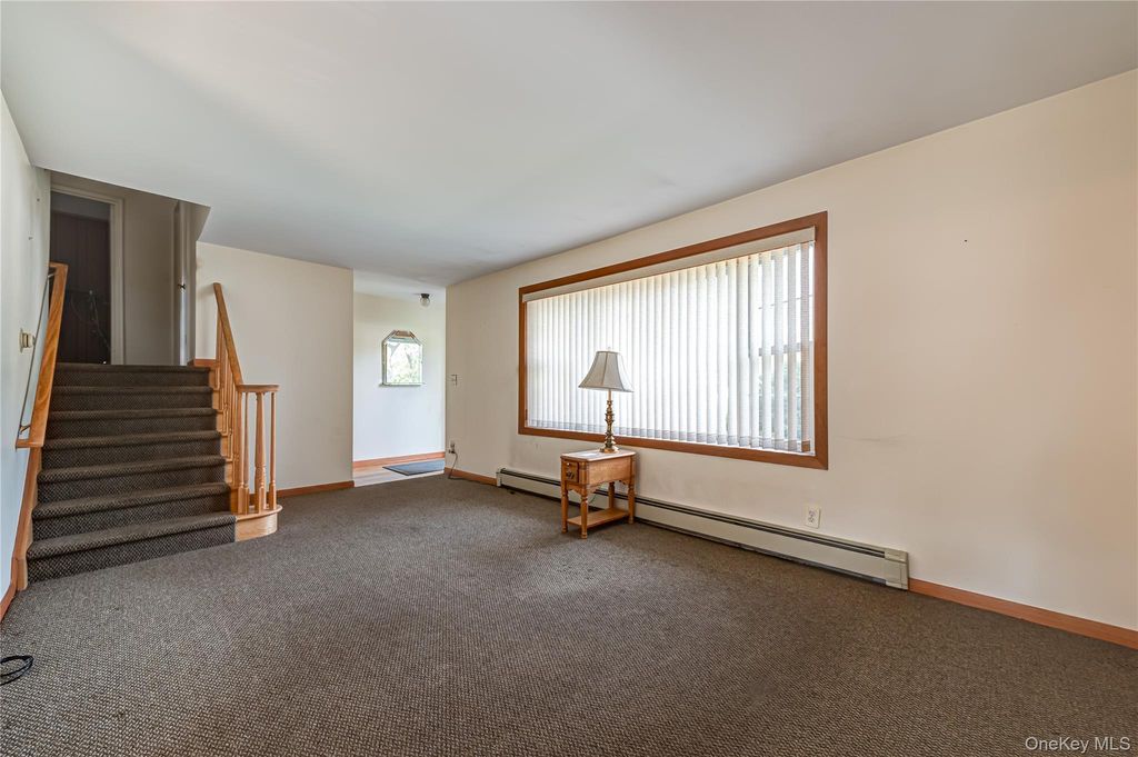 5 Floyd Street, North Babylon, NY 11703 — photo 5