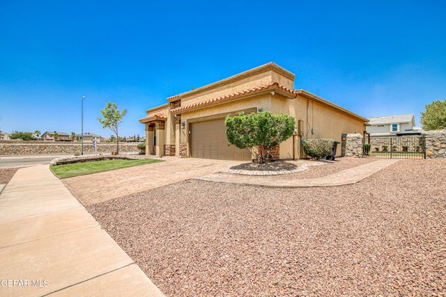 13401 Emerald Pond Drive, Horizon City, TX 79928