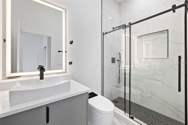 812 JOHNS POINT DRIVE, Oakland, FL 34787