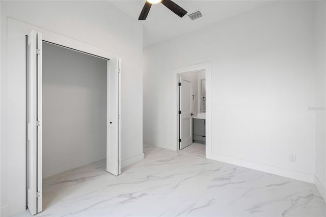 812 JOHNS POINT DRIVE, Oakland, FL 34787