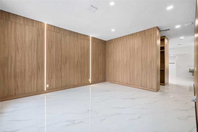 812 JOHNS POINT DRIVE, Oakland, FL 34787