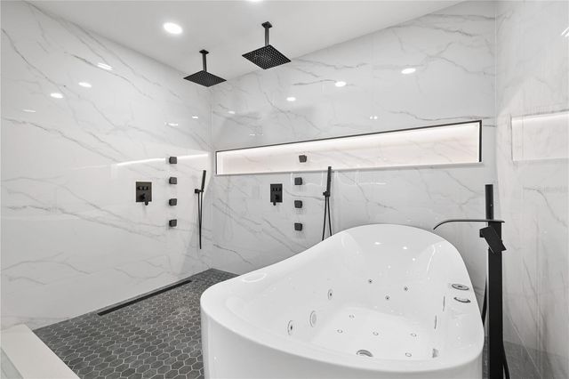 812 JOHNS POINT DRIVE, Oakland, FL 34787