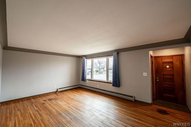 17 Woodrow Place, Cheektowaga, NY 14225