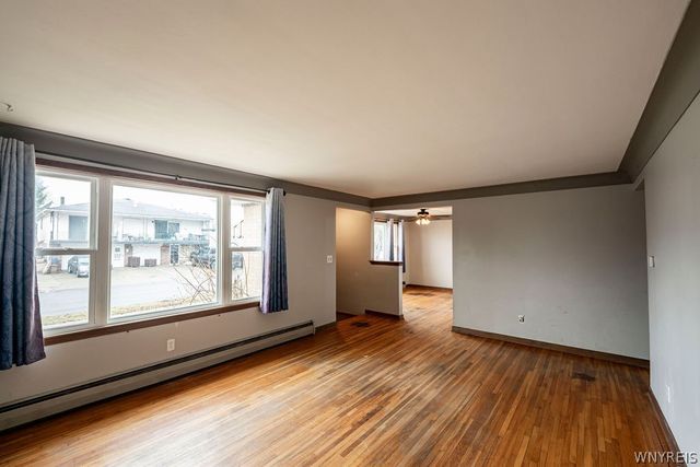 17 Woodrow Place, Cheektowaga, NY 14225