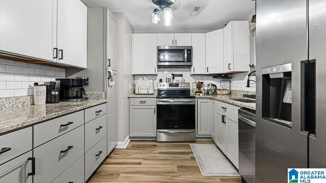 103 RANDALL CIRCLE, Clanton, AL 35045