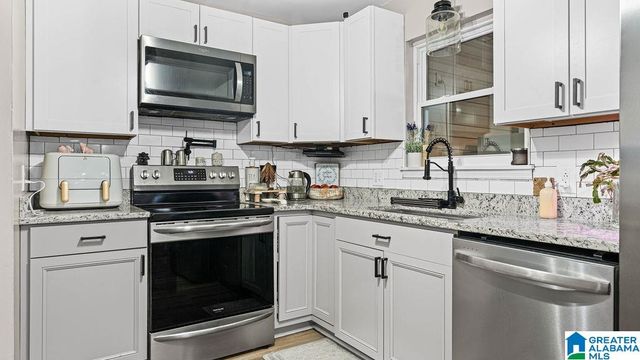 103 RANDALL CIRCLE, Clanton, AL 35045