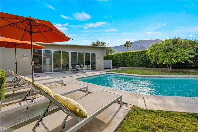 566 E Lindsey Drive, Palm Springs, CA 92262