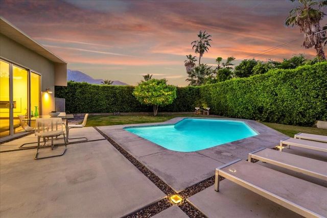 566 E Lindsey Drive, Palm Springs, CA 92262