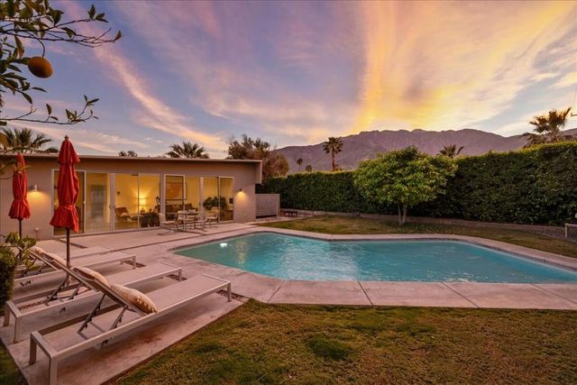 566 E Lindsey Drive, Palm Springs, CA 92262