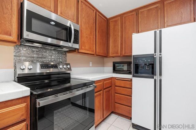 4445 Sunburst Drive, Oceanside, CA 92056