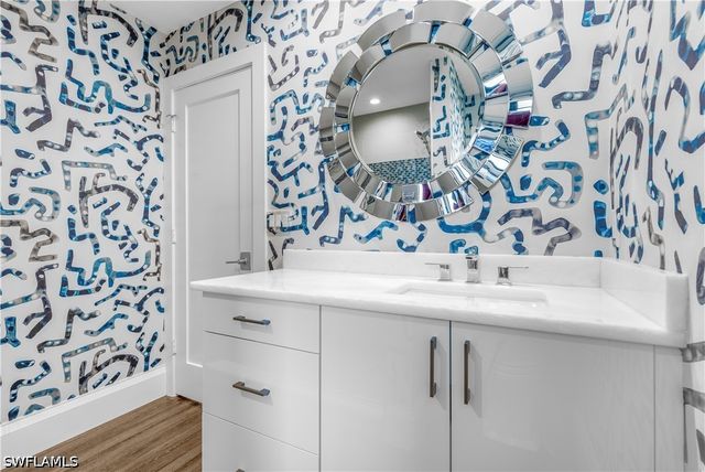 9882 Campbell CIR, Naples, FL 34109