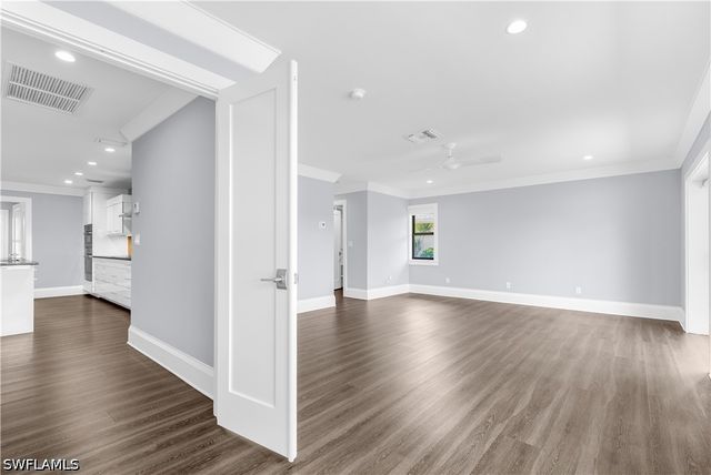 9882 Campbell CIR, Naples, FL 34109