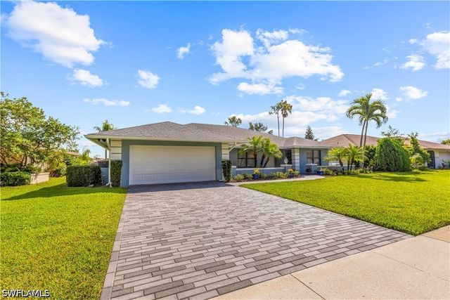 9882 Campbell CIR, Naples, FL 34109
