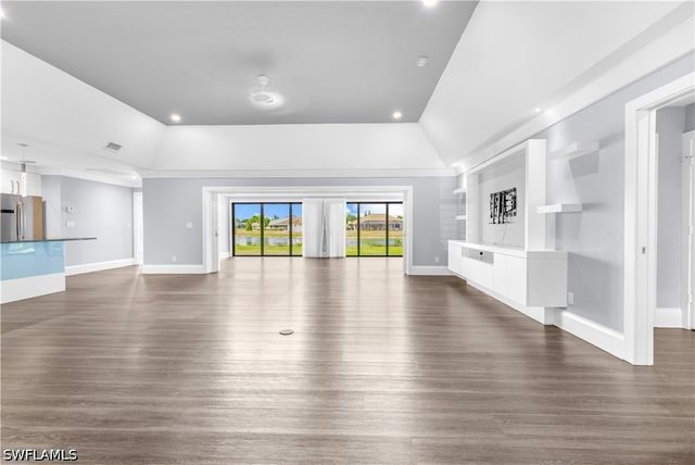 9882 Campbell CIR, Naples, FL 34109