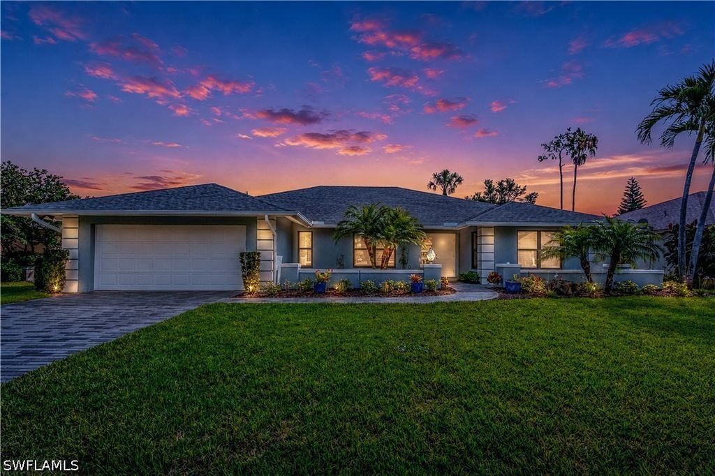 9882 Campbell CIR, Naples, FL 34109
