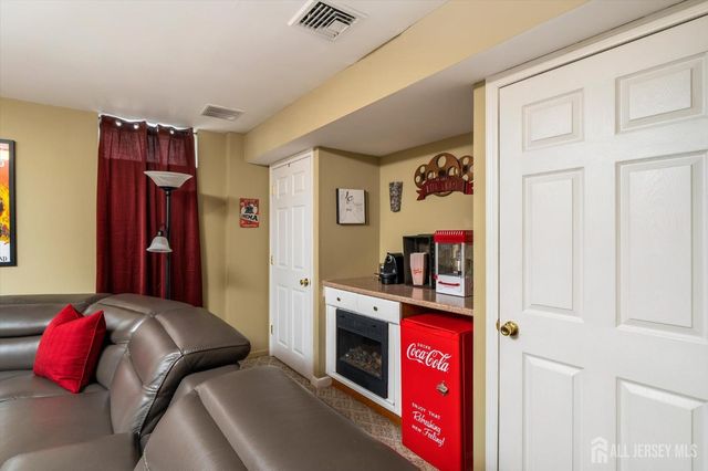 439 georges Road, South Brunswick, NJ 08810