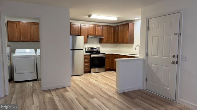 38 SEQUOIA DR, Berlin, NJ 08009