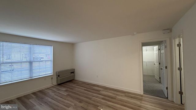 38 SEQUOIA DR, Berlin, NJ 08009