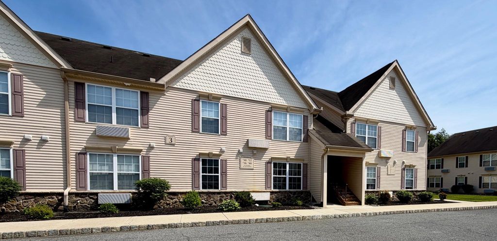 38 SEQUOIA DR, Berlin, NJ 08009