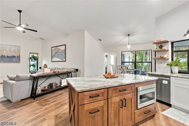 12442 McGregor Woods CIR, Fort Myers, FL 33908