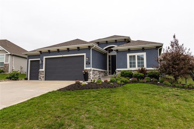 8134 NW 89th Street, Kansas City, MO 64153